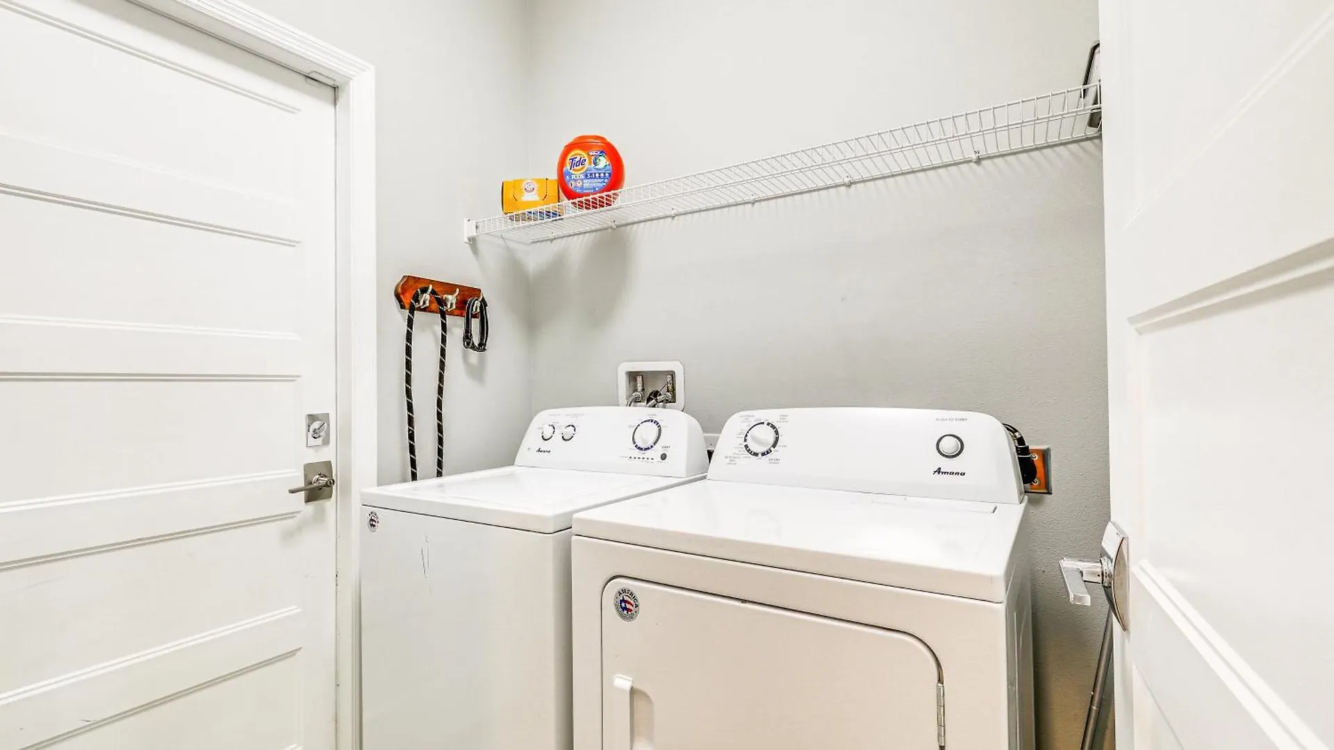 Tampa Home With Fire Pit, Grill, Cornhole And More! 0*,  Ηνωμένες Πολιτείες της Αμερικής